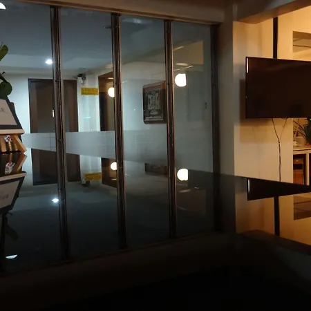 Mango Bedroom Inn