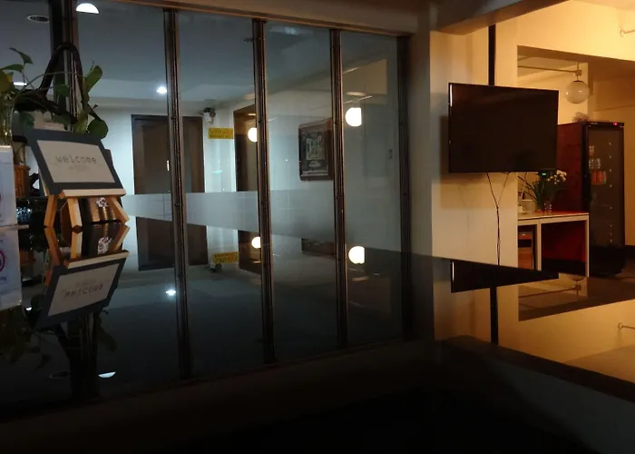 Mango Bedroom 2*
