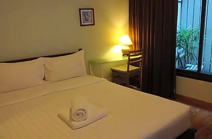 Mango Bedroom 2*